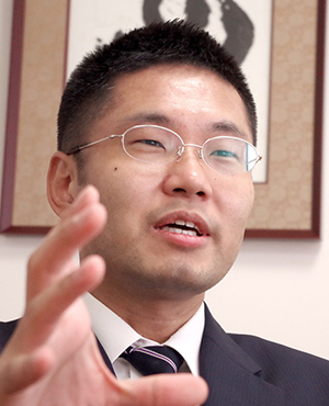 西尾 有司