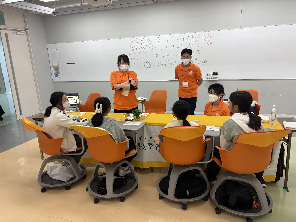 横須賀市の鍼灸整骨院ひまわりの教育制度 キッズジョブで仕事を伝える活動の様子