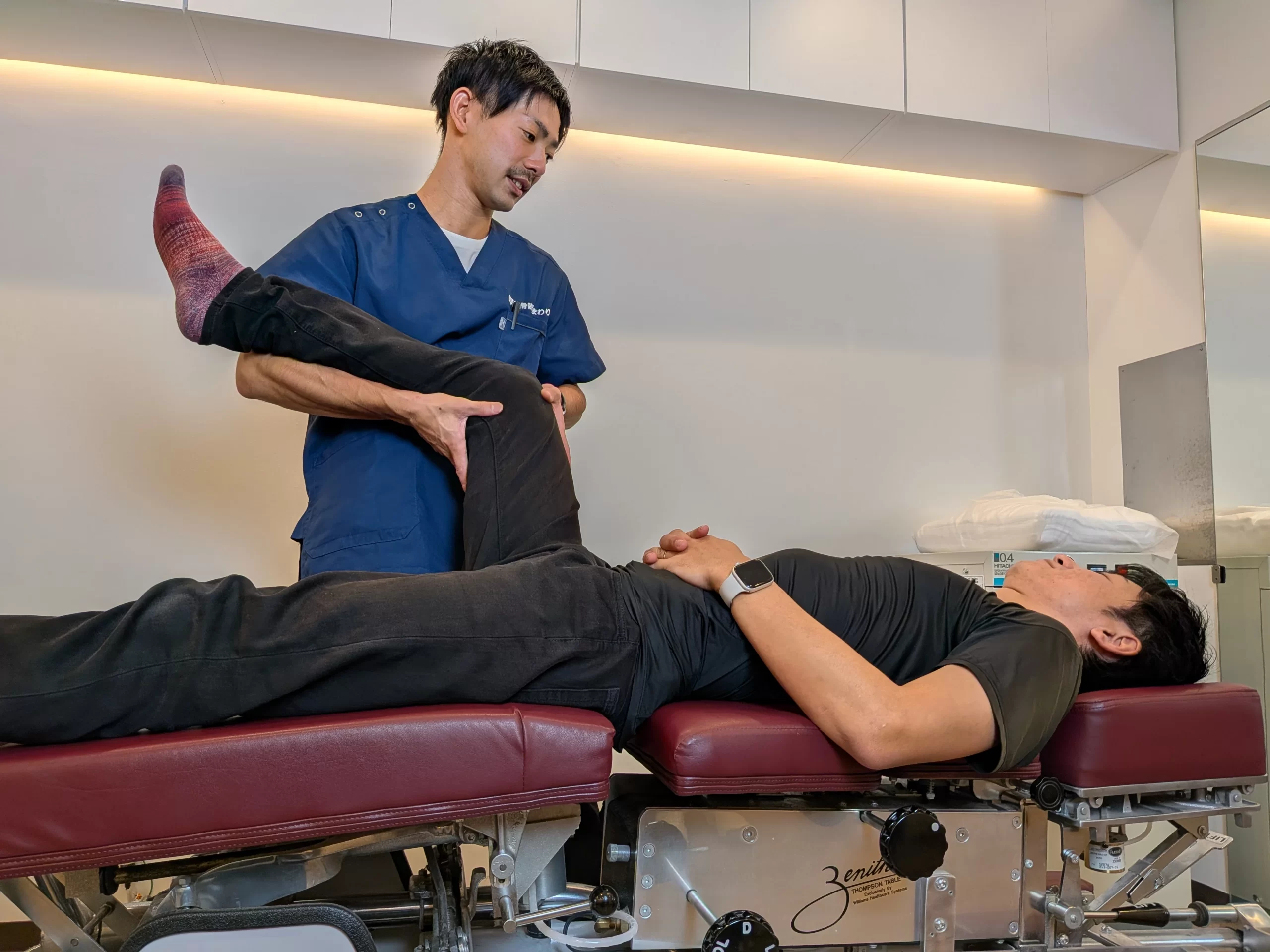 横須賀市でお尻横の痛みを相談しながら原因を整理する場面のイメージ